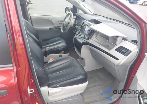 2014 Toyota Sienna L V6 7 Passenger z USA, uszkodzony, nr VIN 5TDZK3DC2ES436487